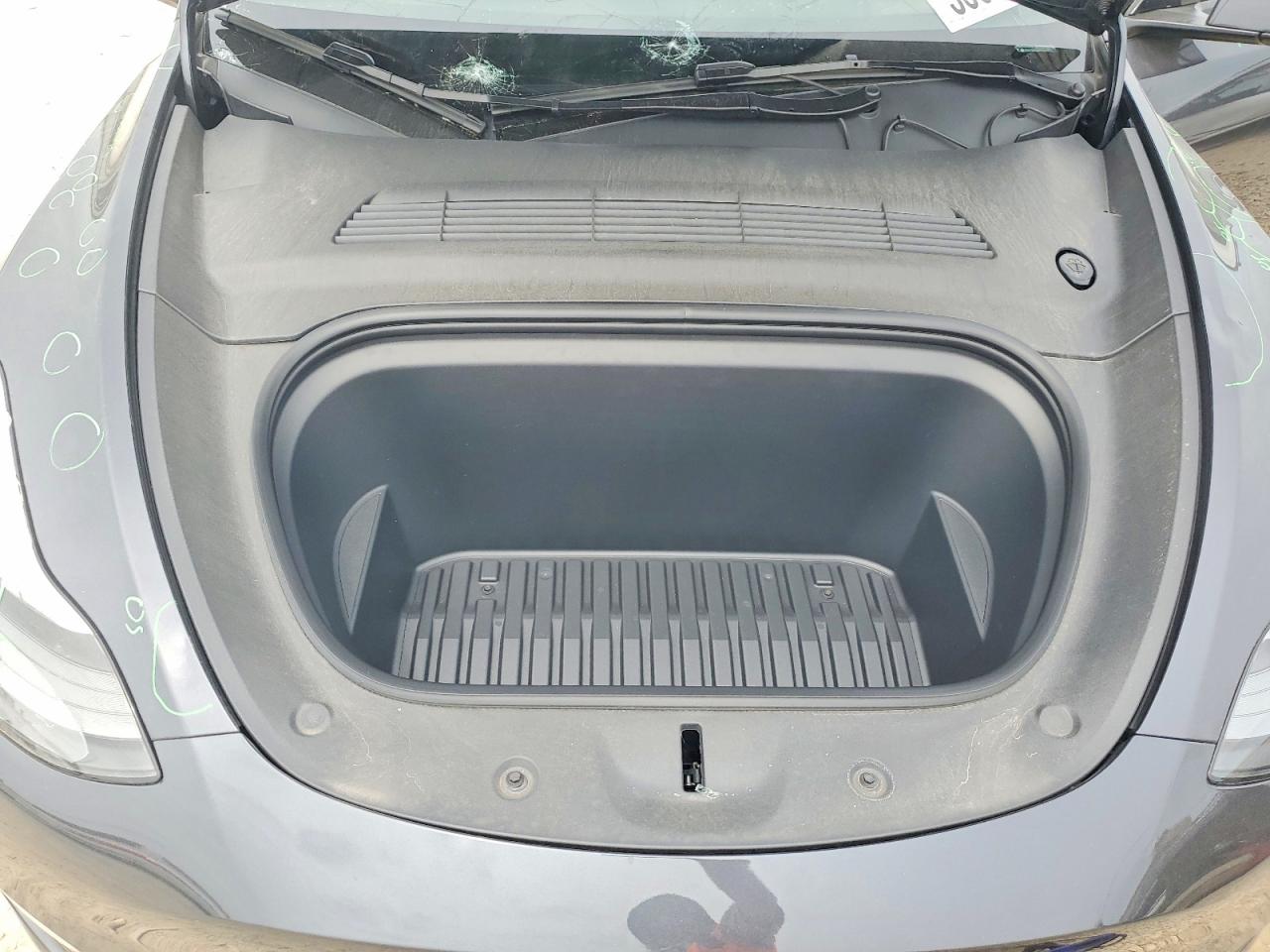 7SAYGDEE0RF024973 · 2024 TESLA MODEL Y · 11/12