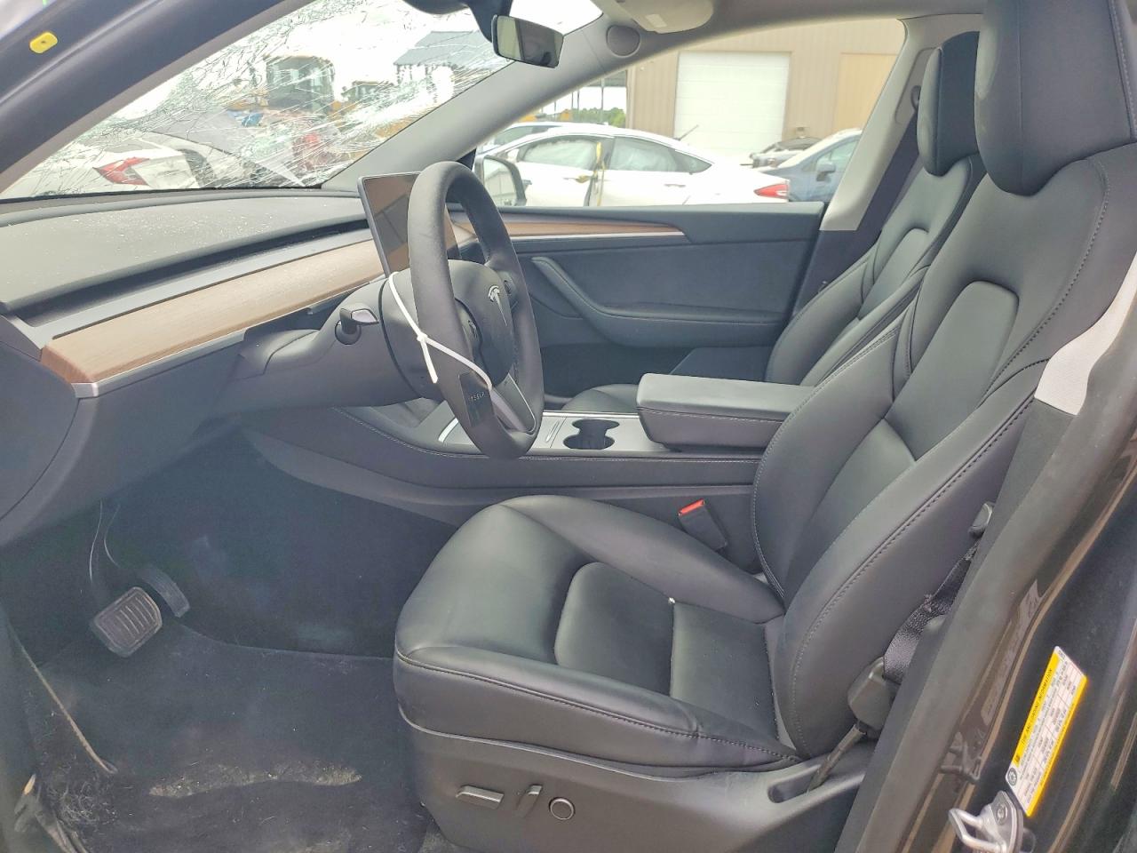 7SAYGDEE0RF024973 · 2024 TESLA MODEL Y · 7/12