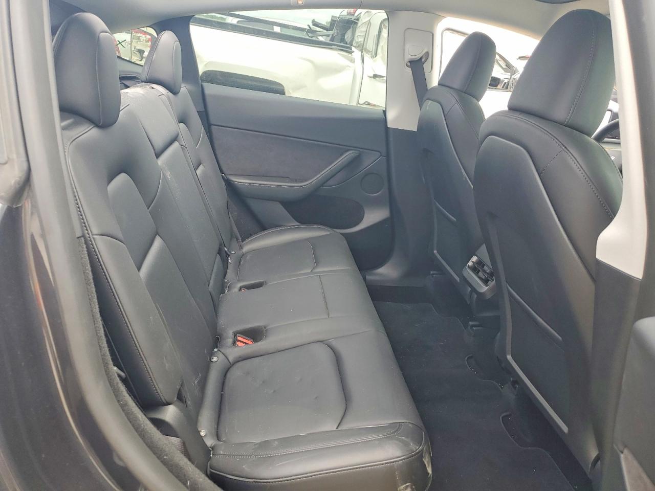 7SAYGDEE0RF024973 · 2024 TESLA MODEL Y · 10/12