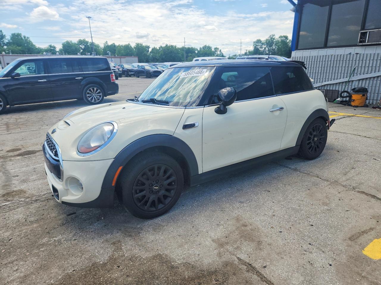 2015 MINI COOPER