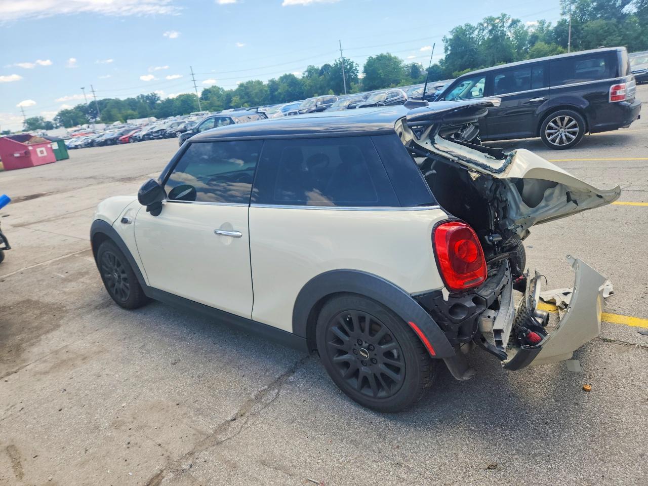 WMWXP7C59F2A33246 · 2015 MINI COOPER · 2/12