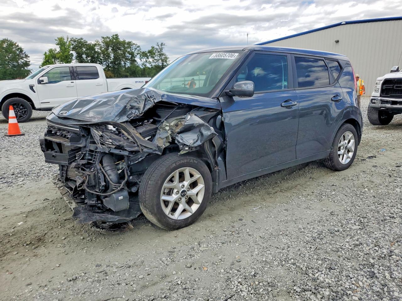 KNDJ23AU2M7772417 · 2021 KIA SOUL