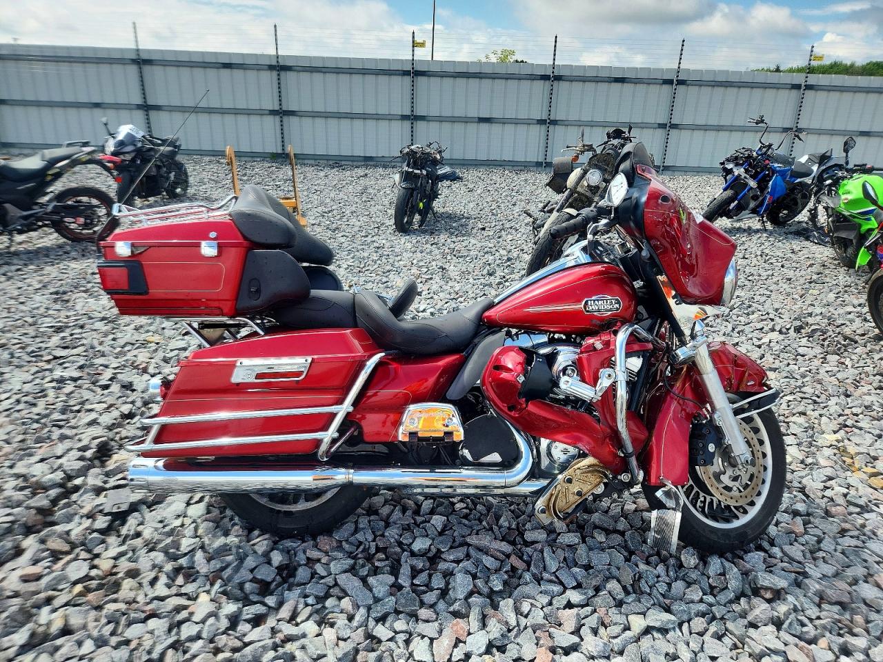 1HD1FCM17DB692161 · 2013 HARLEY-DAVIDSON FLHTCU
