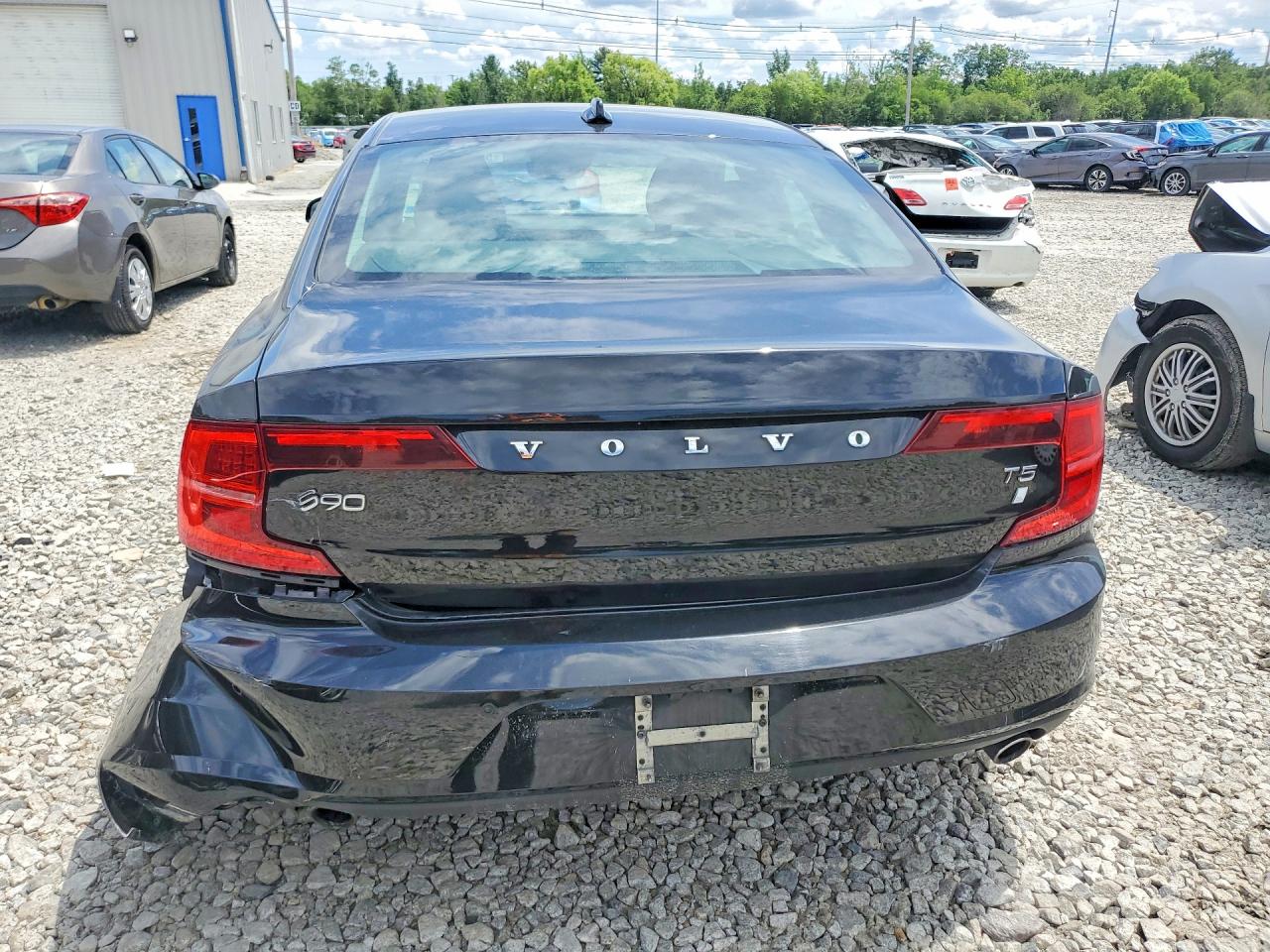 YV1102AK3H1007251 · 2017 VOLVO S90 · 6/12