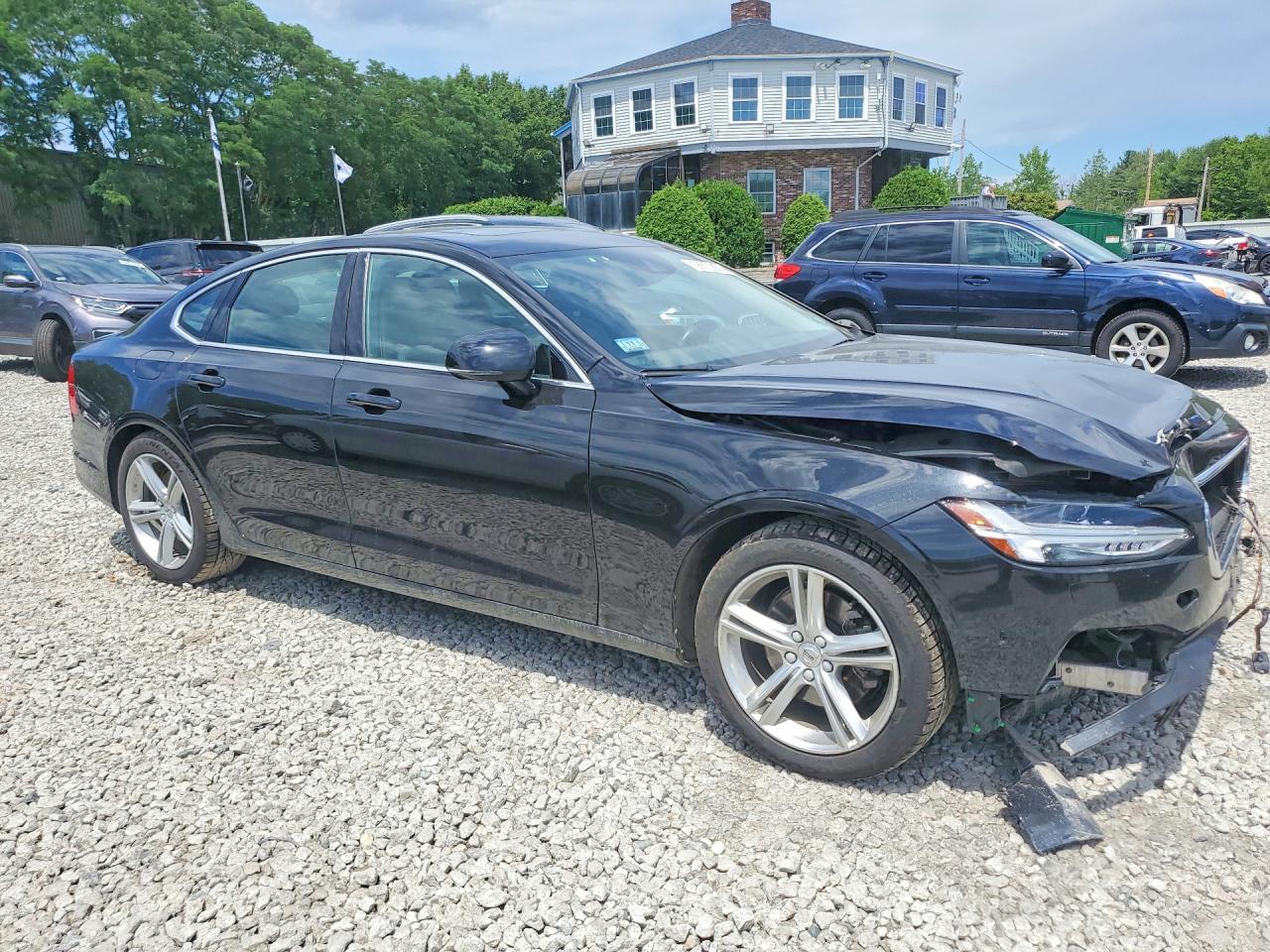 YV1102AK3H1007251 · 2017 VOLVO S90 · 4/12