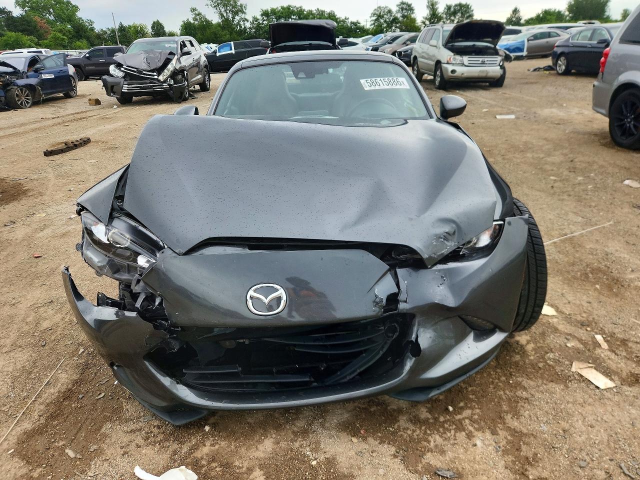 JM1NDAM70H0101008 · 2017 MAZDA MX-5 MIATA · 5/12