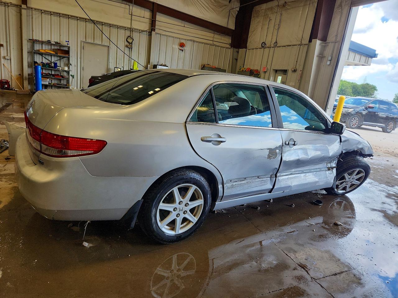1HGCM66553A045314 · 2003 HONDA ACCORD · 3/13