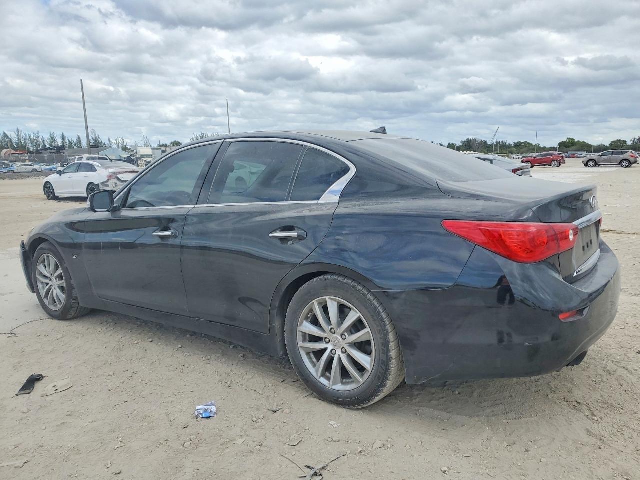 JN1BV7AP5FM353868 · 2015 INFINITI Q50 · 2/12