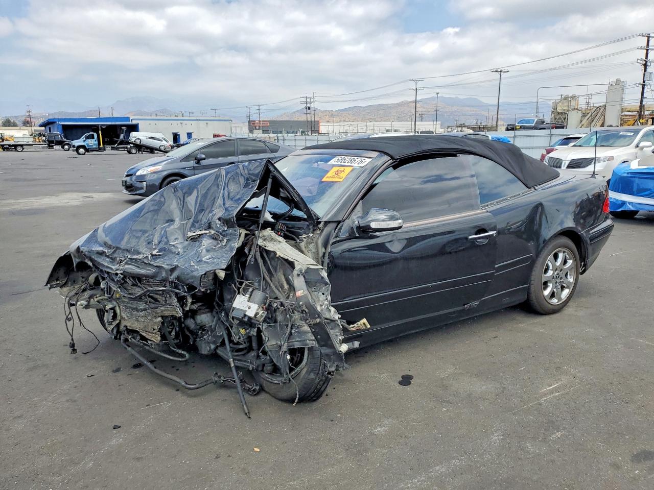 WDBLK65G12T123029 · 2002 MERCEDES-BENZ CLK