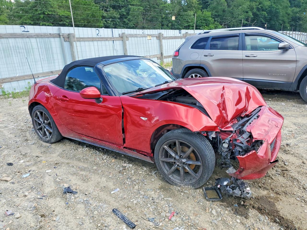 JM1NDAD75G0114707 · 2016 MAZDA MX-5 MIATA · 4/13