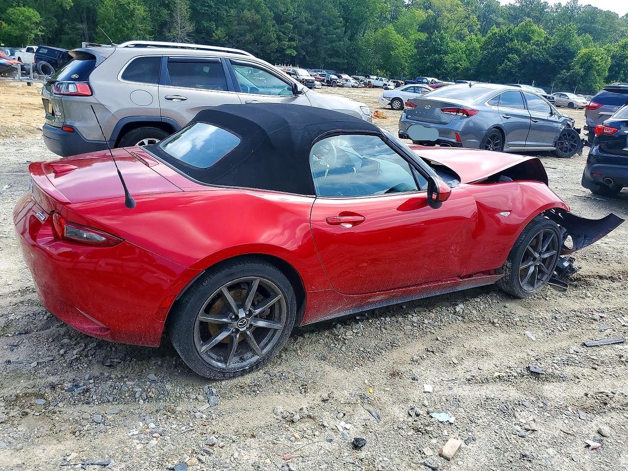 JM1NDAD75G0114707 · 2016 MAZDA MX-5 MIATA · 3/13