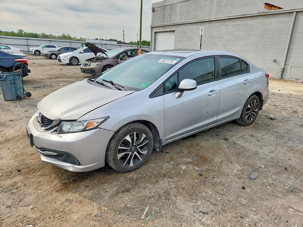2HGFB2F89DH507480 · 2013 HONDA CIVIC