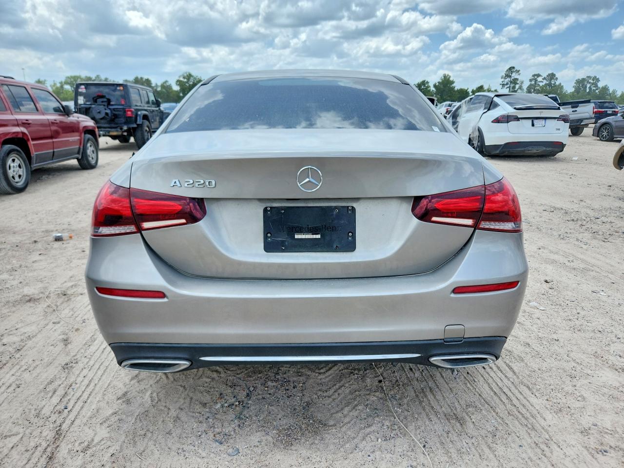 W1K3G4EB1MJ266482 · 2021 MERCEDES-BENZ A · 6/12