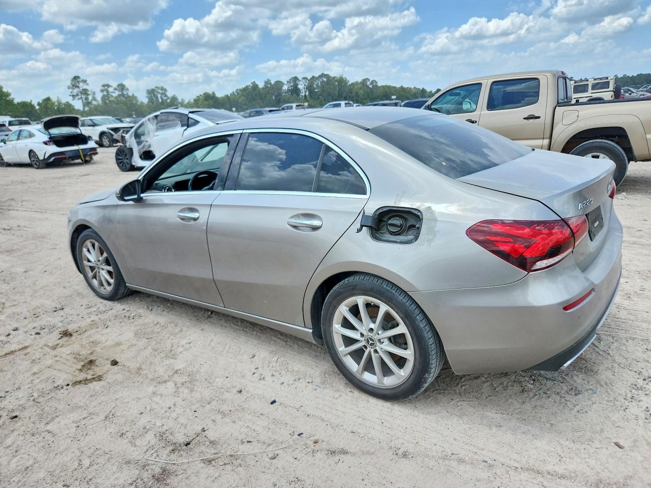 W1K3G4EB1MJ266482 · 2021 MERCEDES-BENZ A · 2/12