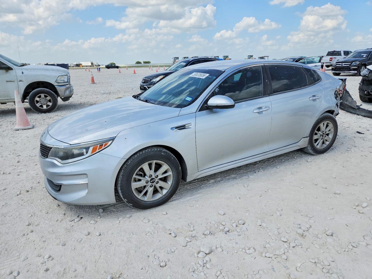 5XXGT4L39GG020078 · 2016 KIA OPTIMA
