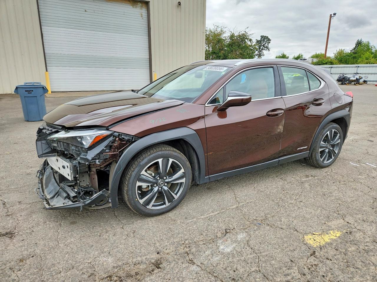 JTHU9JBHXK2019760 · 2019 LEXUS UX
