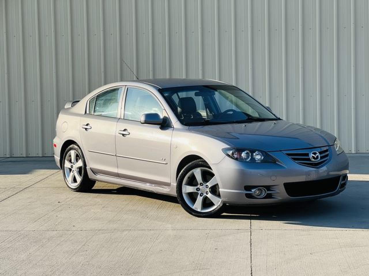2004 MAZDA 3 S