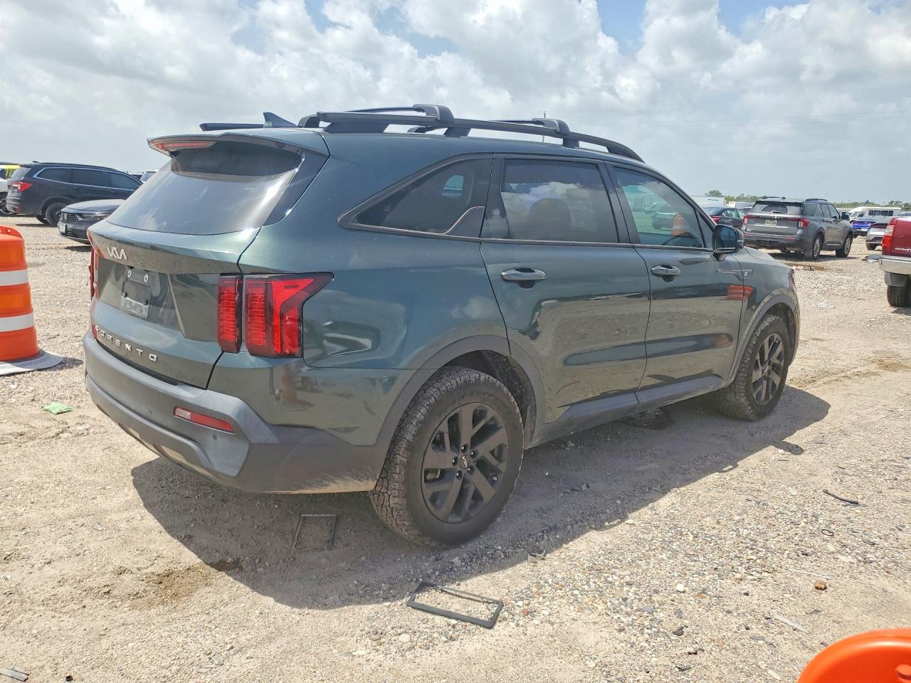 5XYRLDLCXNG138075 · 2022 KIA SORENTO · 3/14