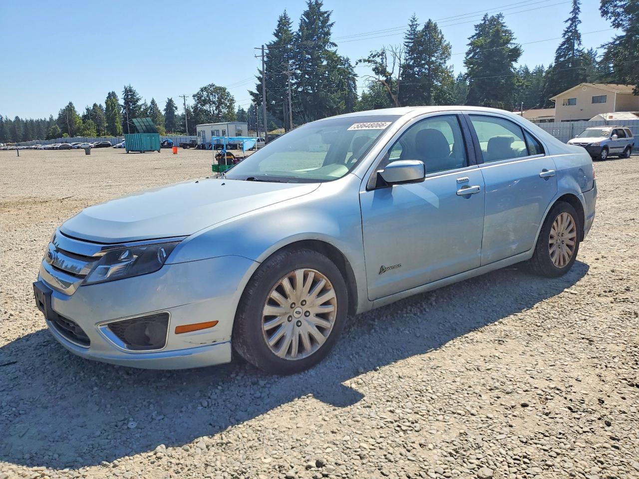 3FADP0L30AR390947 · 2010 FORD FUSION