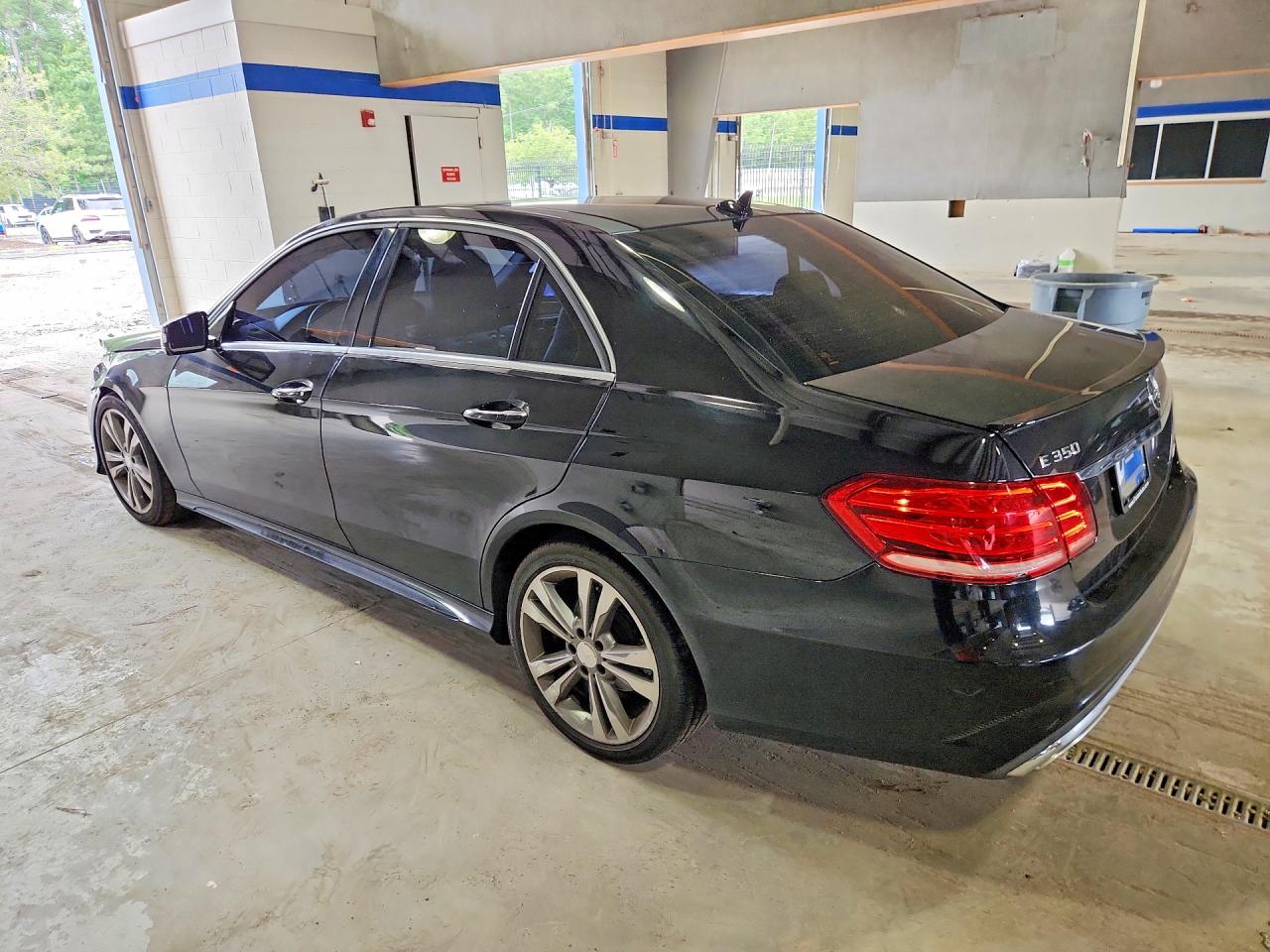WDDHF5KBXGB191749 · 2016 MERCEDES-BENZ E · 2/13