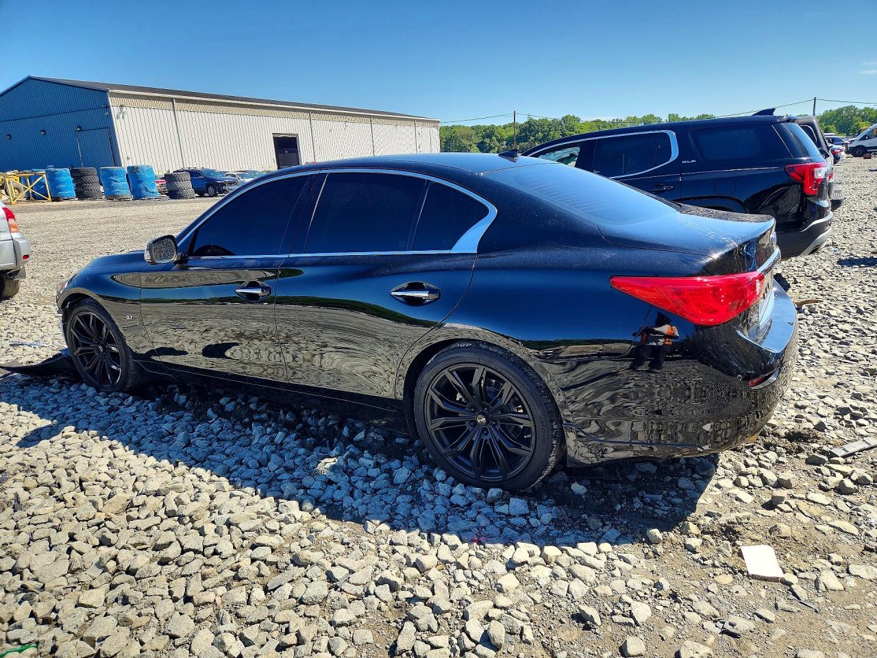 JN1BV7AR9FM392920 · 2015 INFINITI Q50 · 2/12