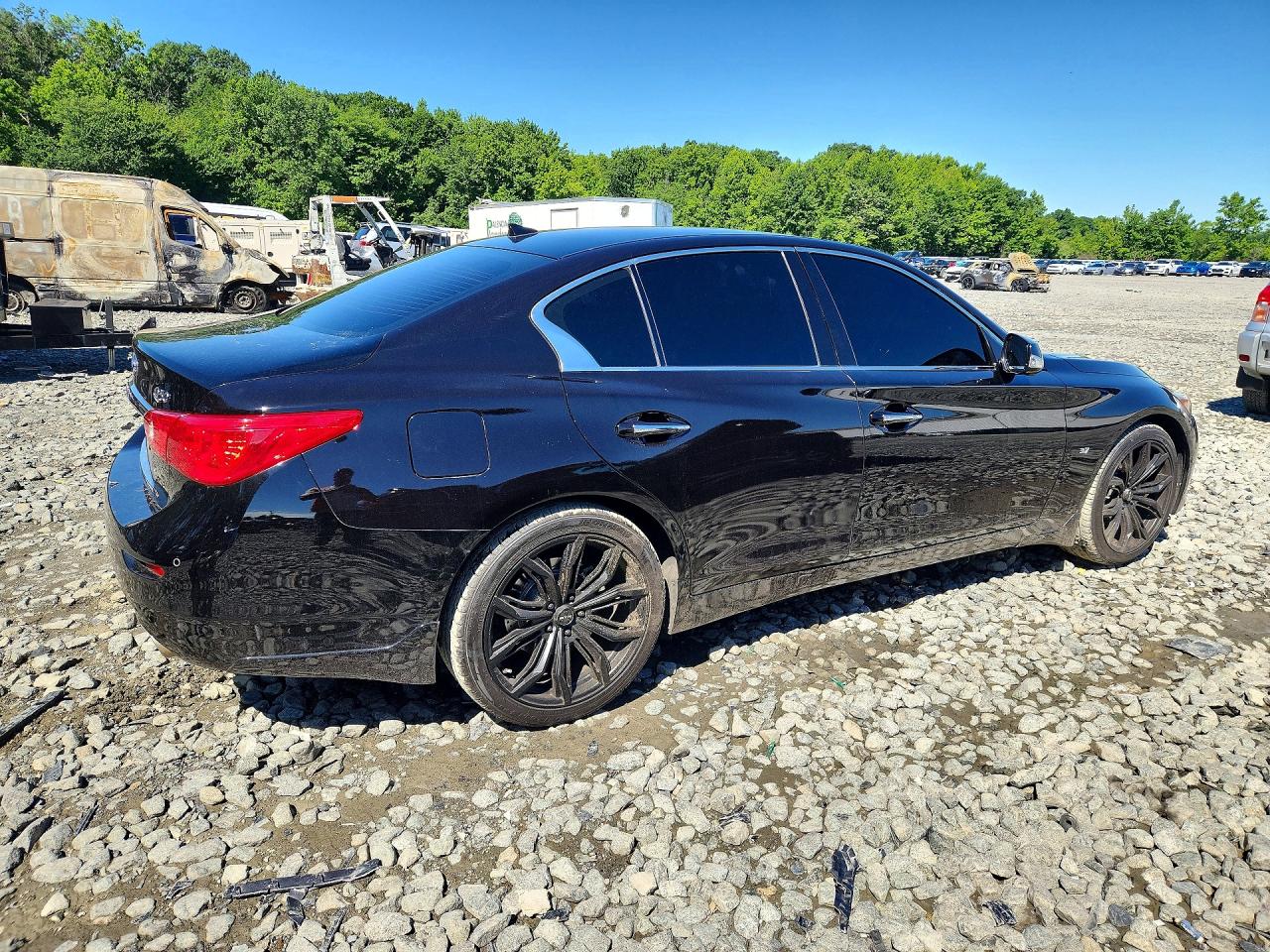 JN1BV7AR9FM392920 · 2015 INFINITI Q50 · 3/12