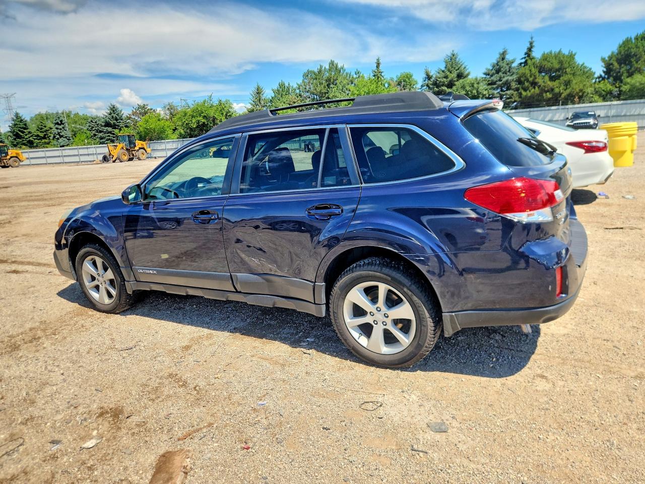 4S4BRCCC5E3255878 · 2014 SUBARU OUTBACK · 2/12
