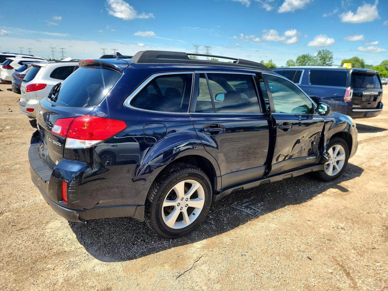 4S4BRCCC5E3255878 · 2014 SUBARU OUTBACK · 3/12