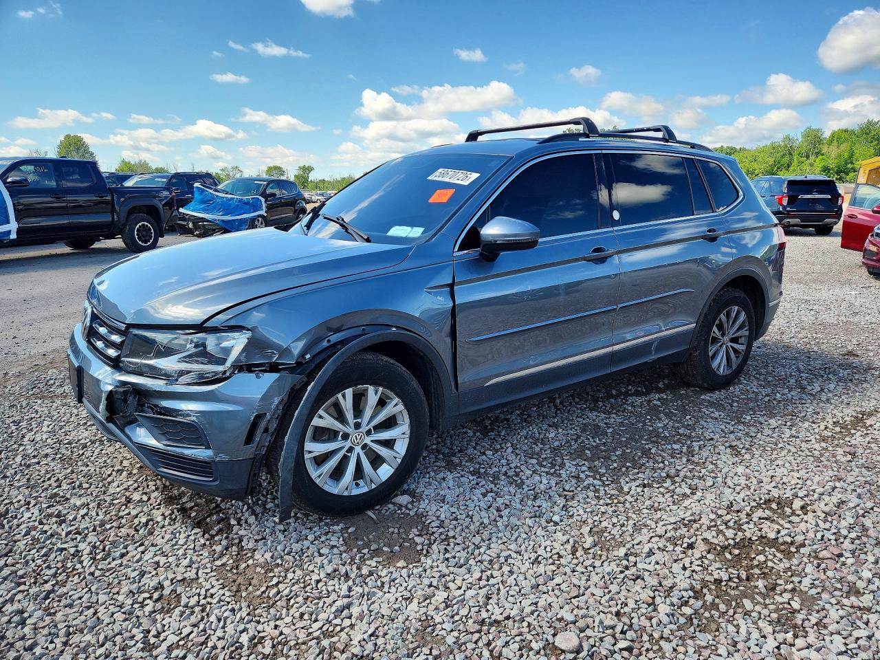 3VV2B7AX0JM184377 · 2018 VOLKSWAGEN TIGUAN