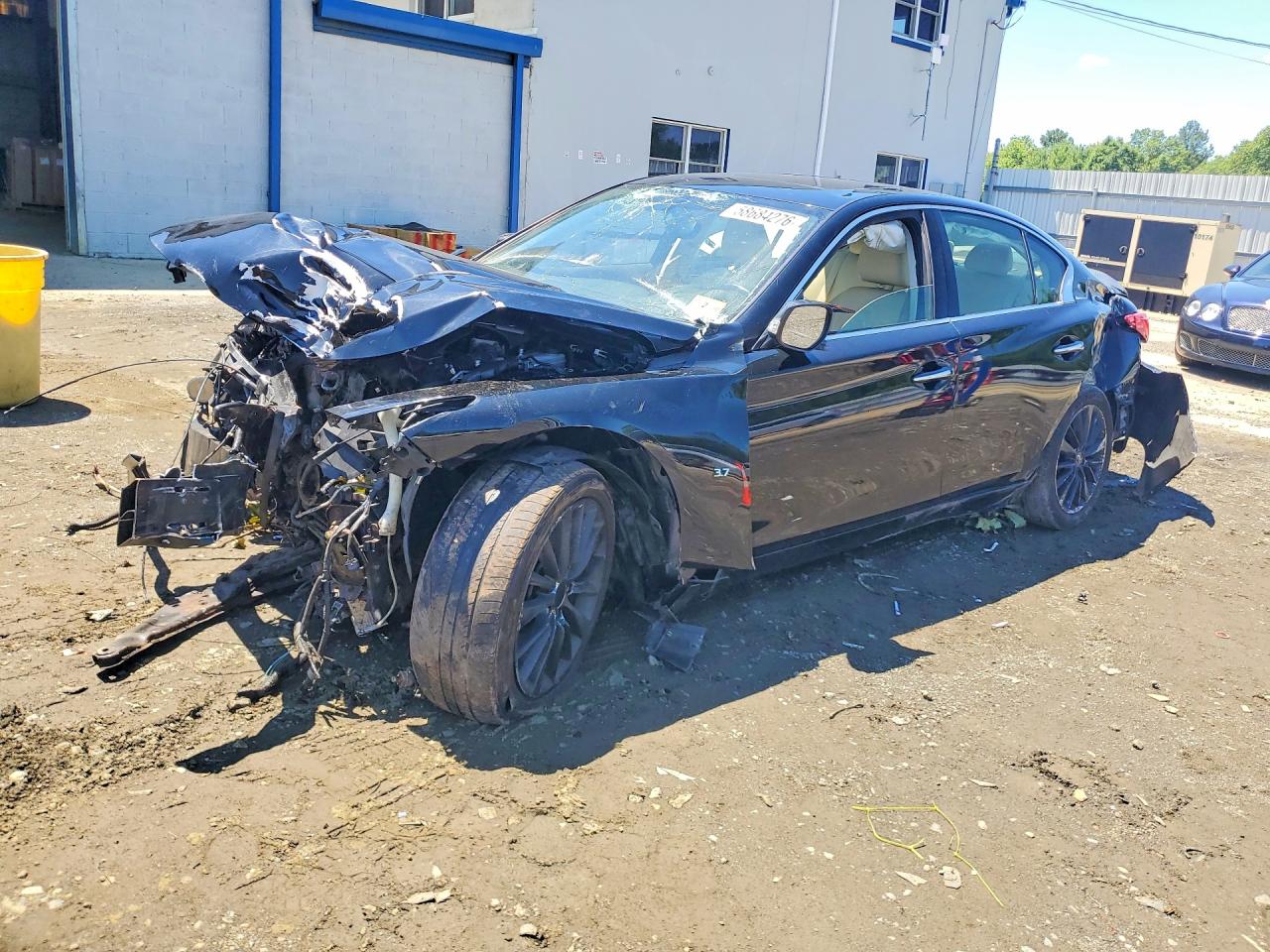 JN1BV7AR2EM694970 · 2014 INFINITI Q50