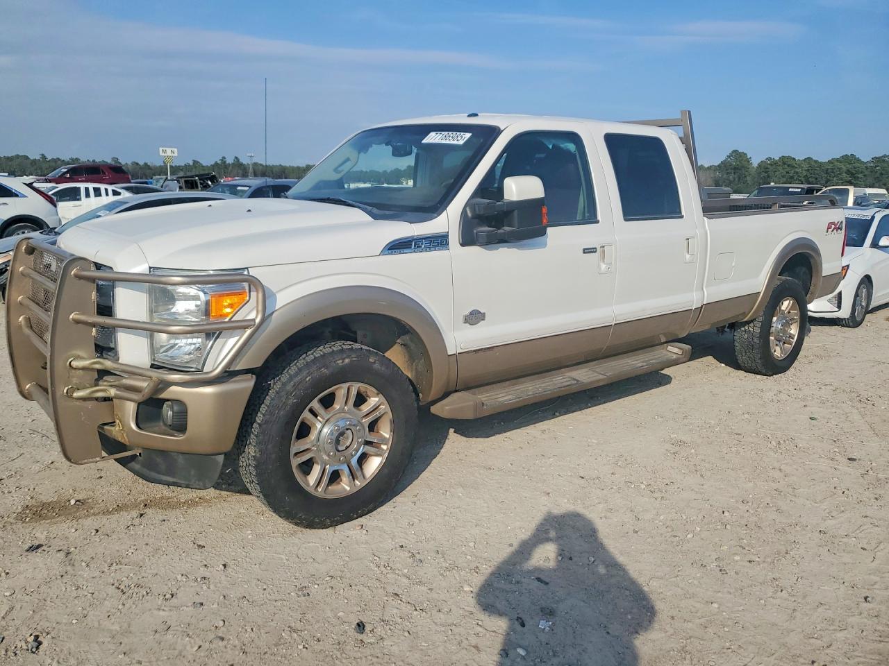 1FT8W3BTXEEB24779 · 2014 FORD F350