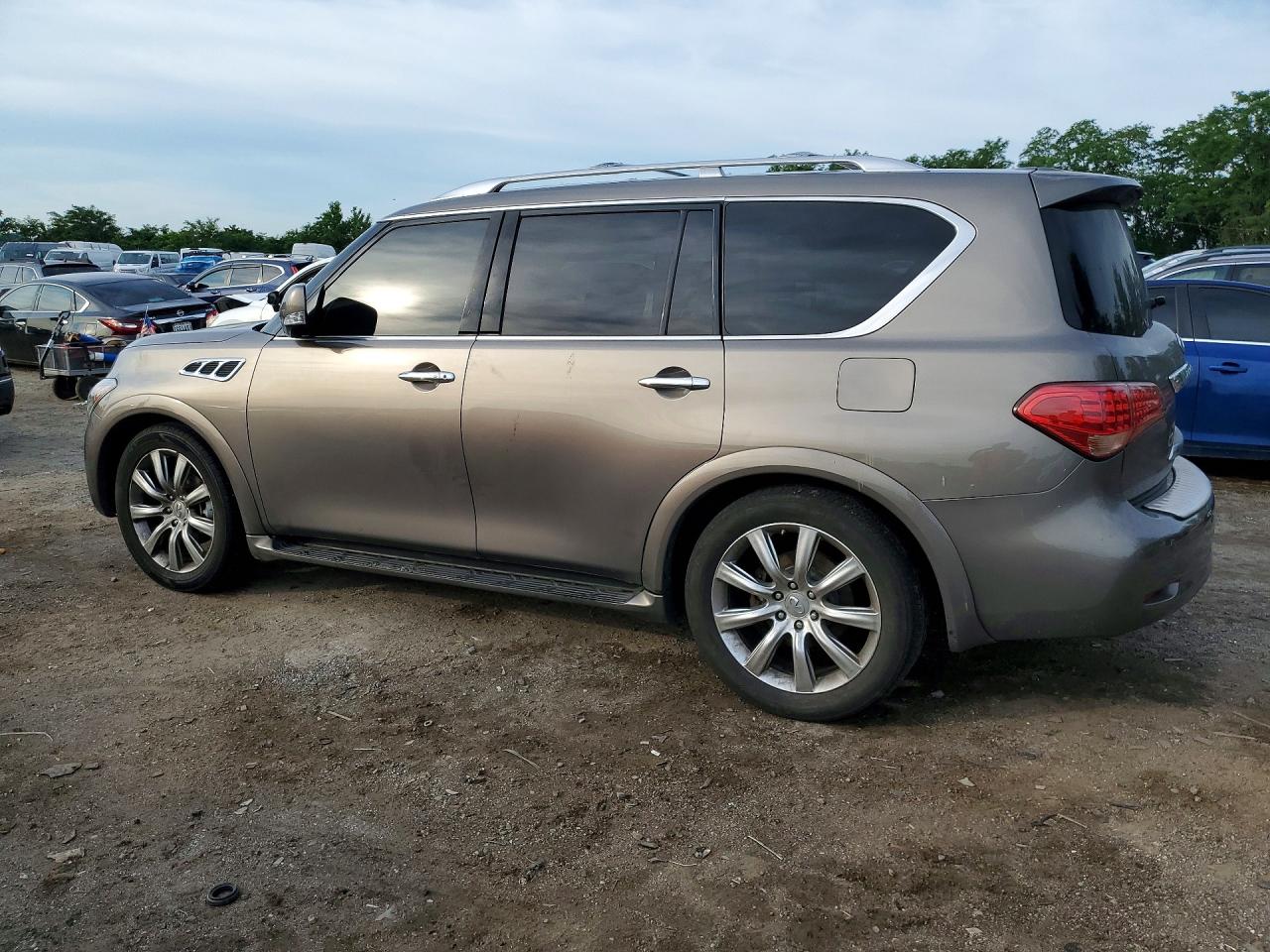 JN8AZ2NE1D9061387 · 2013 INFINITI QX56 · 2/13