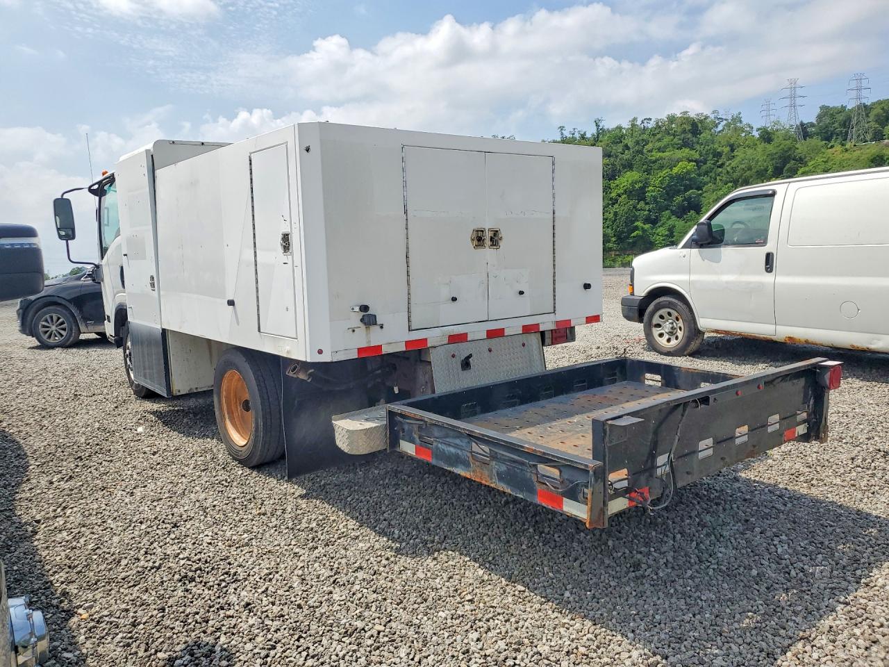 54DC4W1B1DS800641 · 2013 ISUZU NPR HD · 2/13