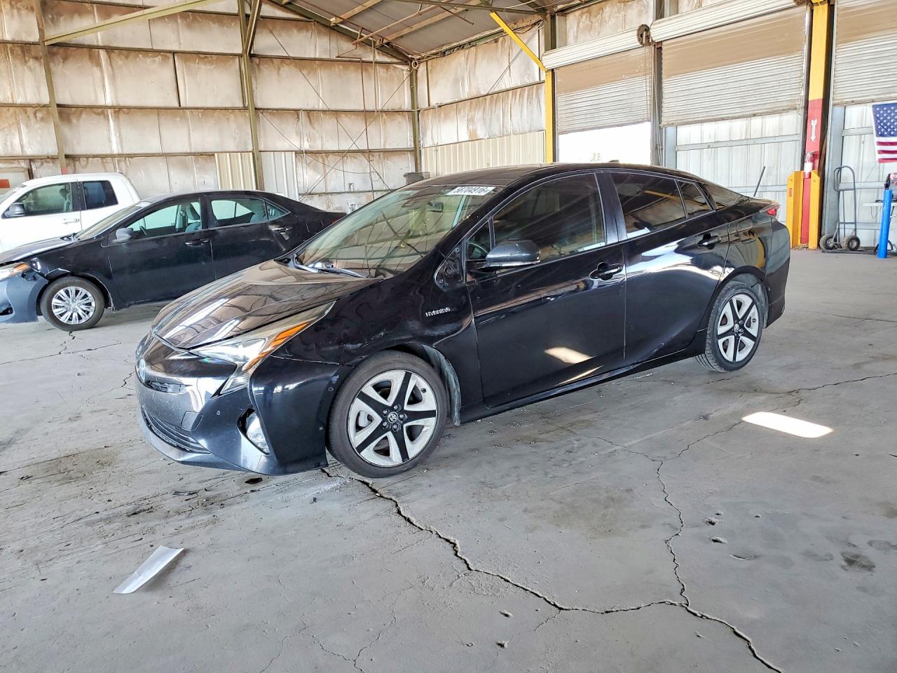 JTDKARFU6H3045555 · 2017 TOYOTA PRIUS
