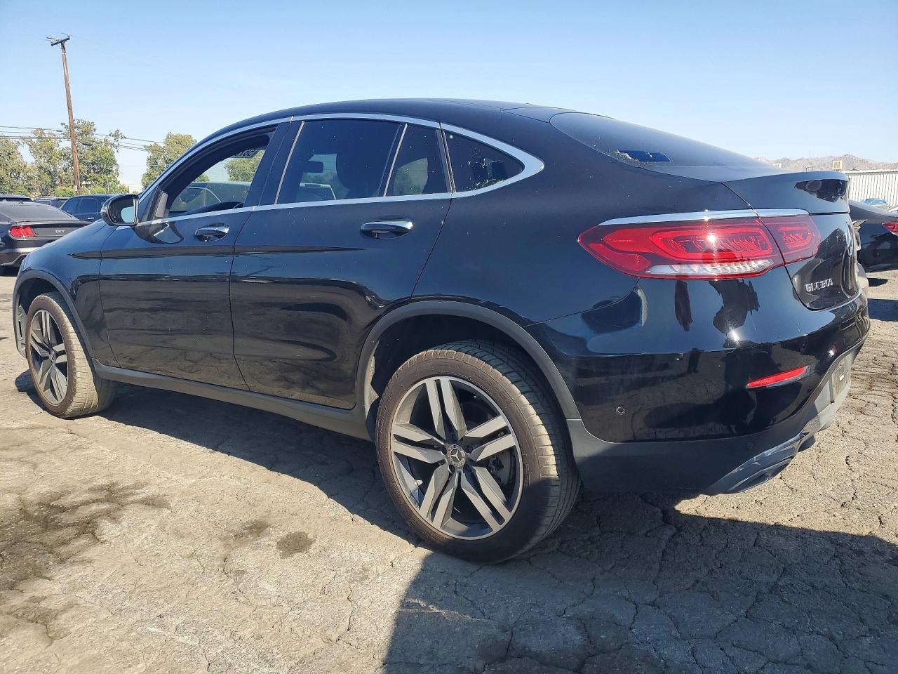 W1N0J8EB2MF911237 · 2021 MERCEDES-BENZ GLC COUPE · 2/12