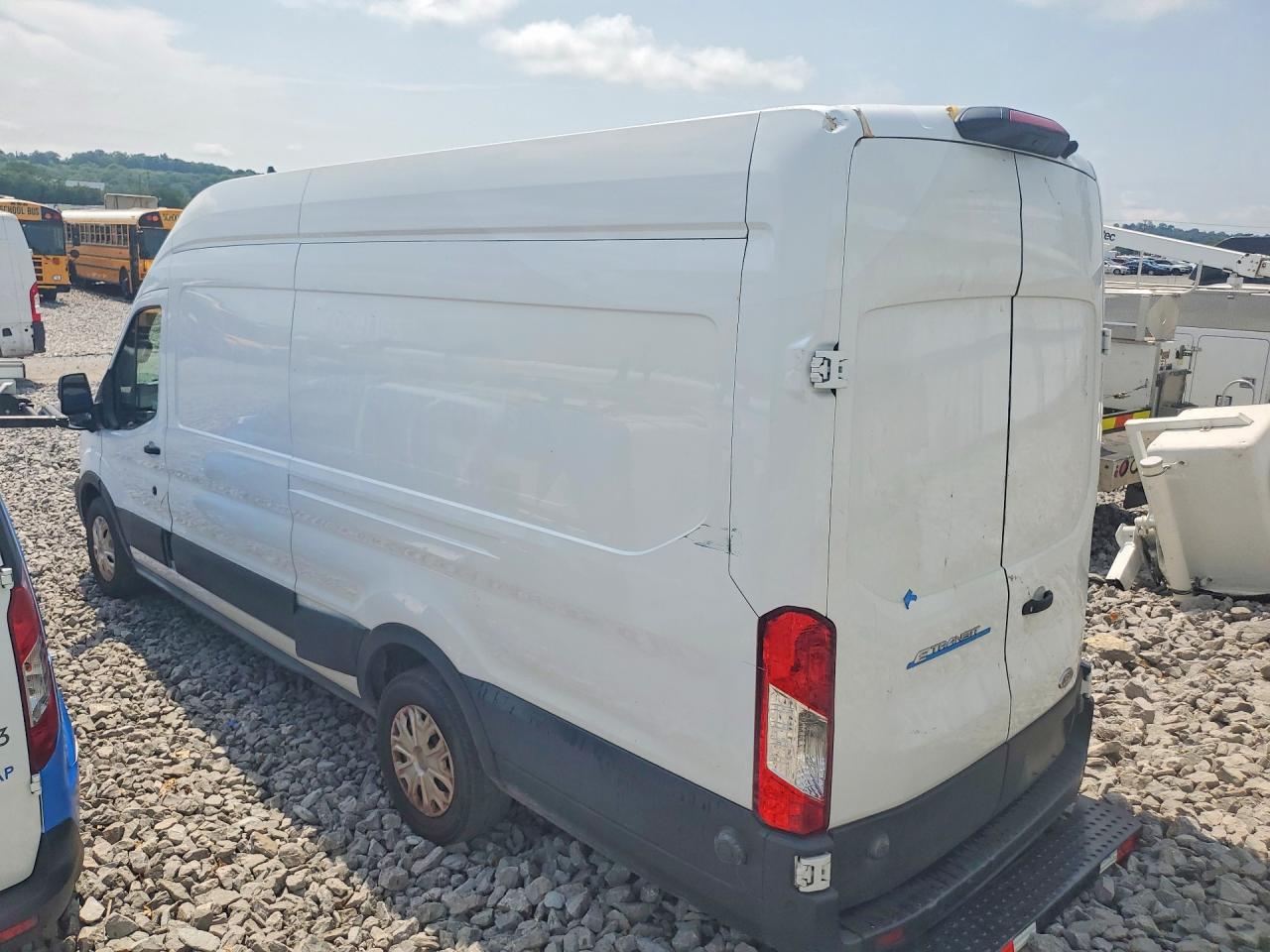 1FTBW3XK1NKA00603 · 2022 FORD TRANSIT · 2/13