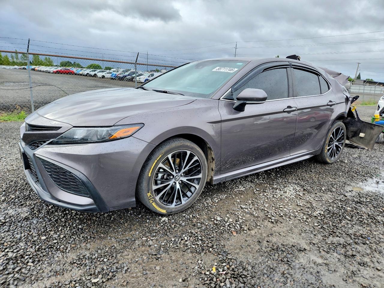4T1G11AK9NU656002 · 2022 TOYOTA CAMRY