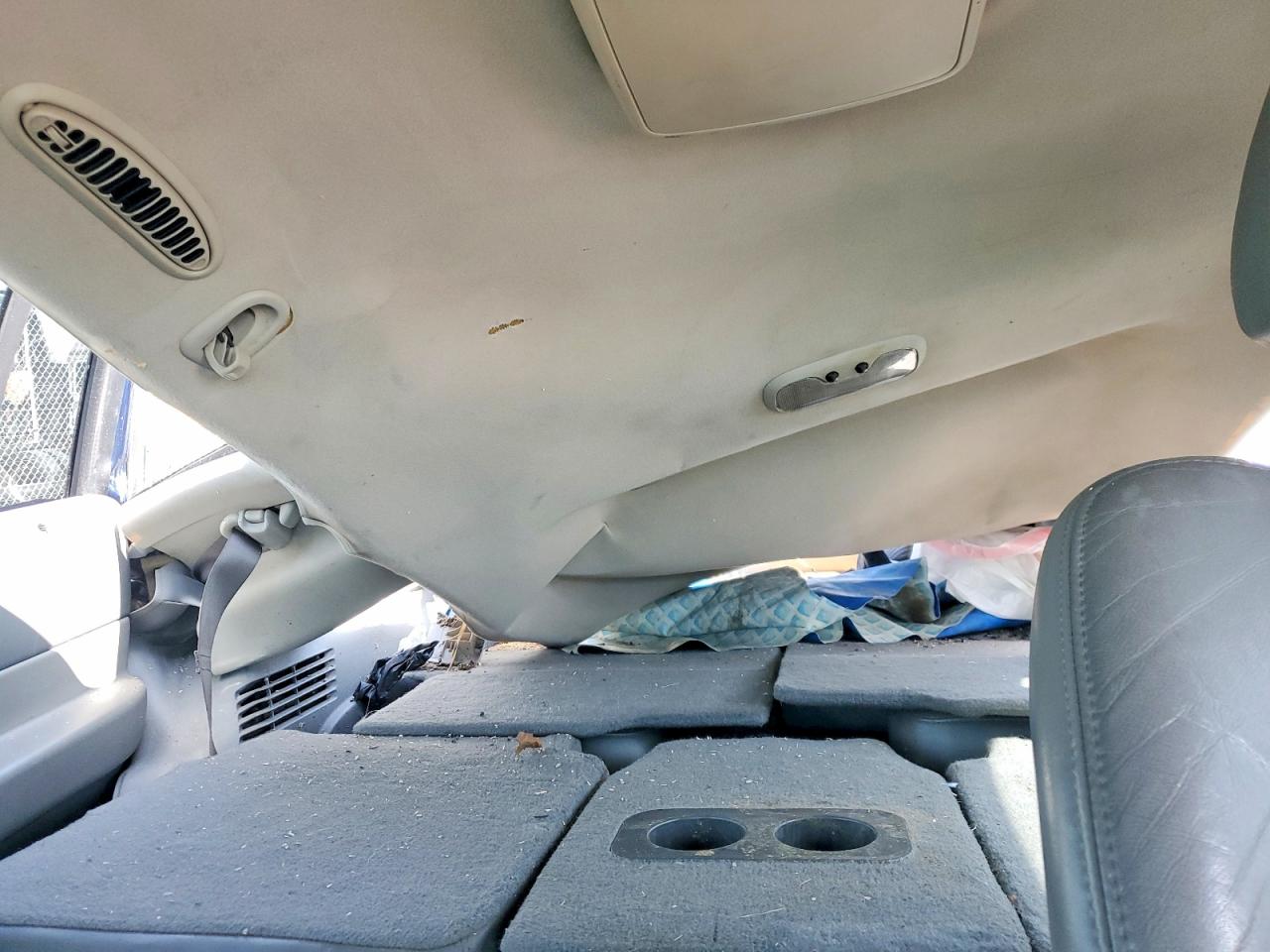 1D8HB58D94F132017 · 2004 DODGE DURANGO · 10/13