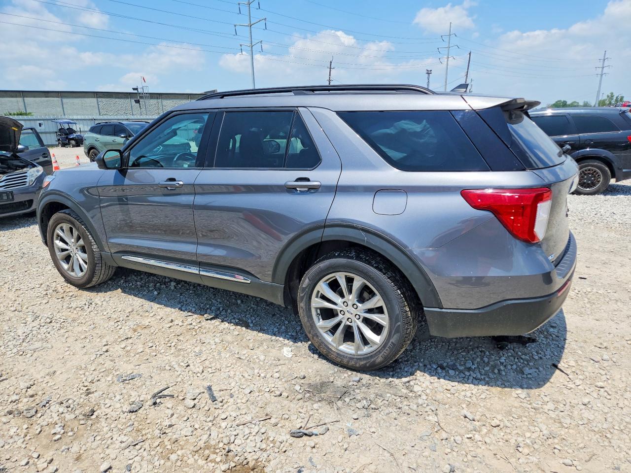 1FMSK8DH8NGA23909 · 2022 FORD EXPLORER · 2/13