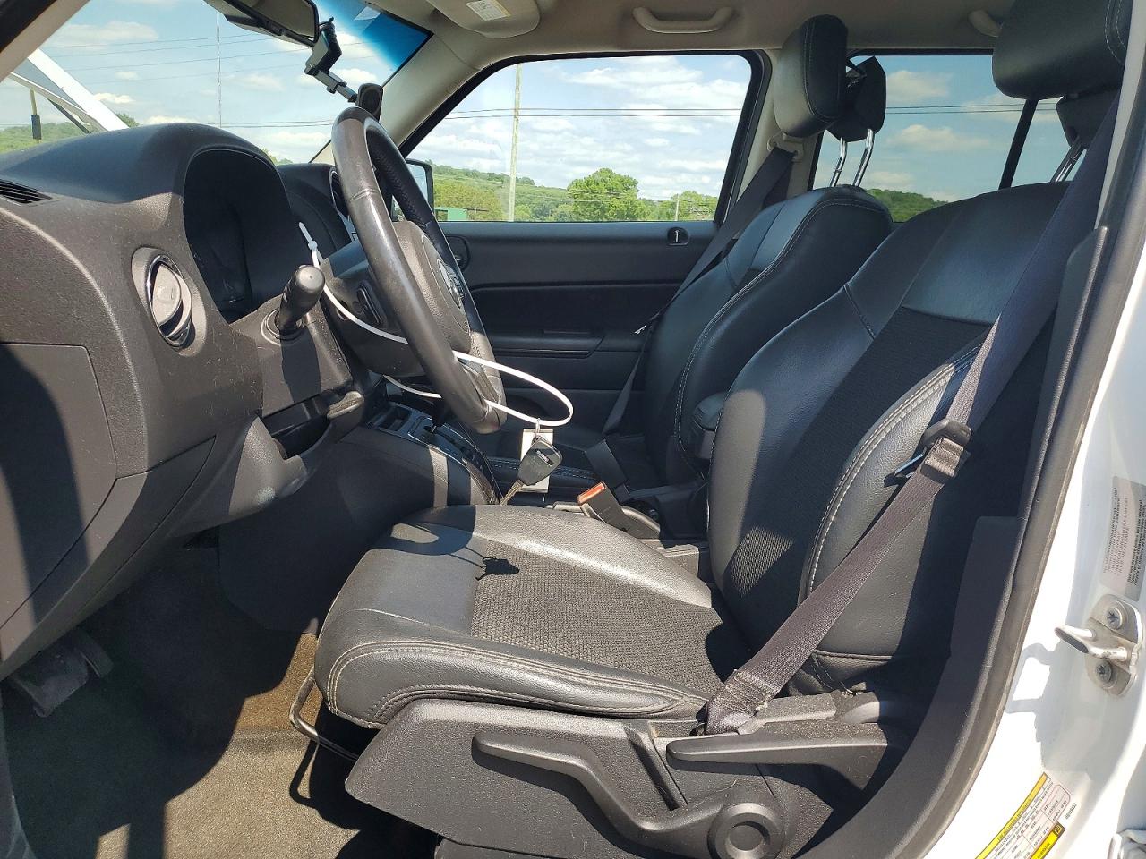 1C4NJPBA7HD120352 · 2017 JEEP PATRIOT · 7/12