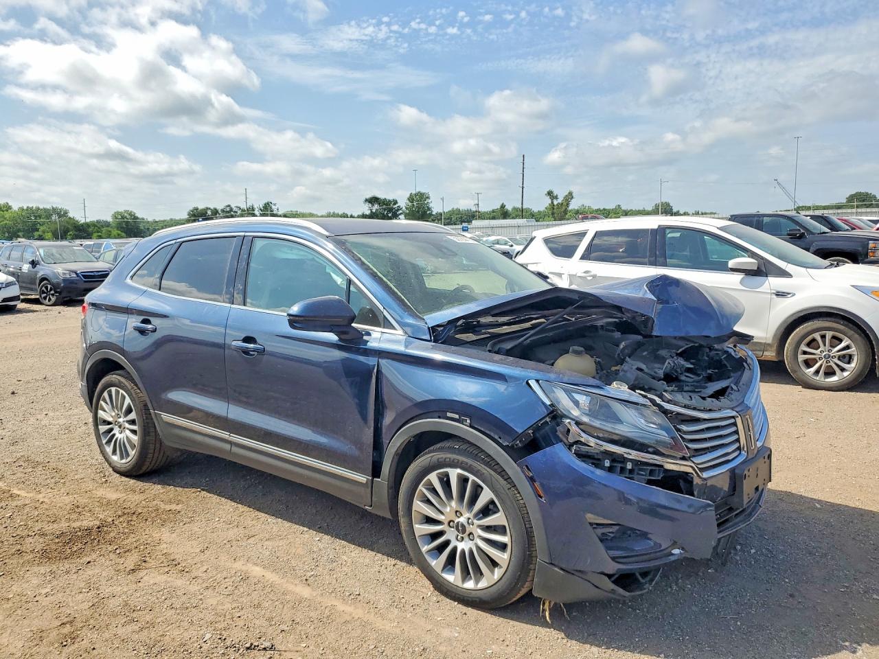 5LMCJ3D9XHUL04602 · 2017 LINCOLN MKC · 4/13
