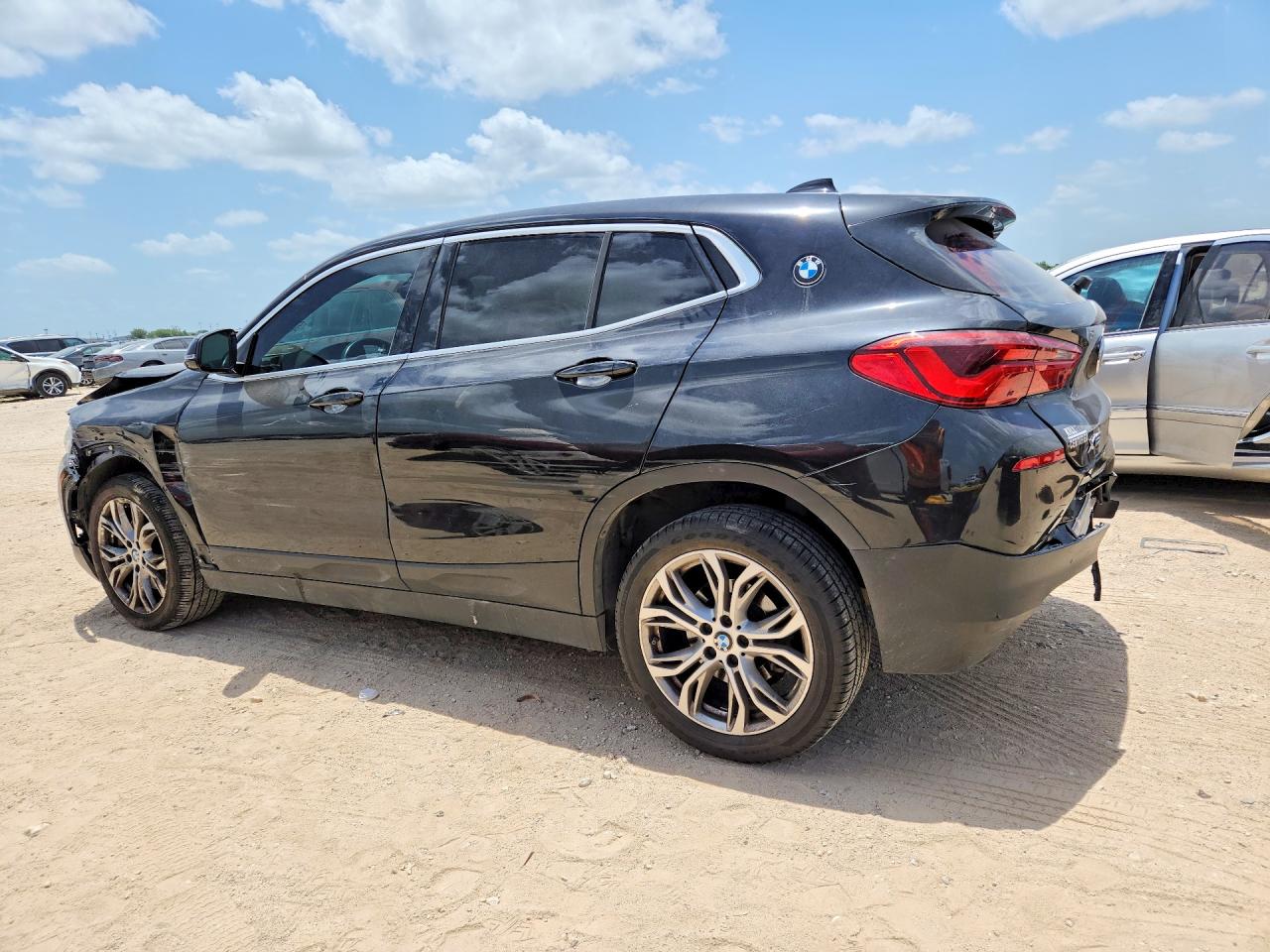 WBXYJ3C37JEJ75649 · 2018 BMW X2 · 2/12