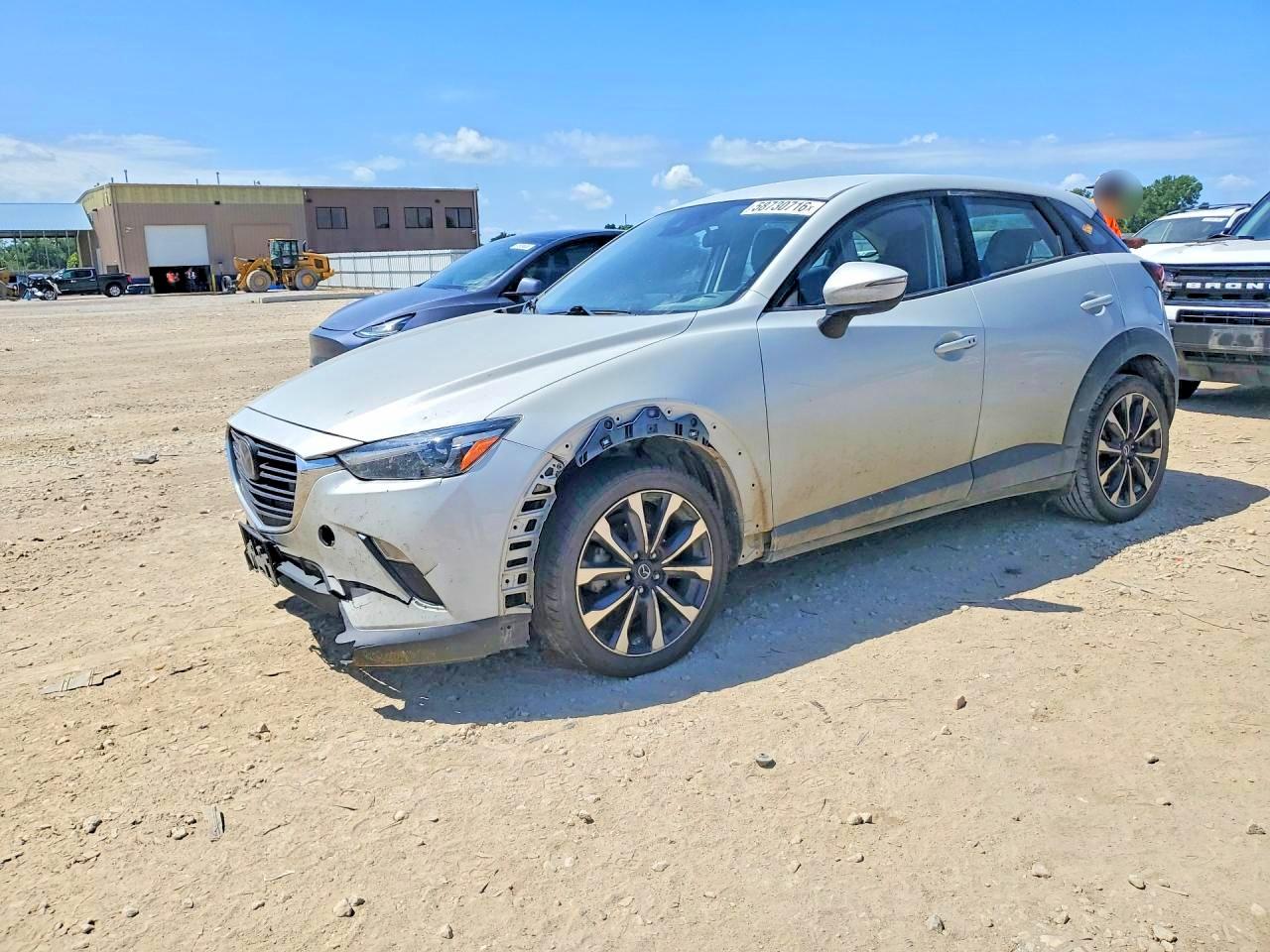 JM1DKDC71K1460261 · 2019 MAZDA CX-3