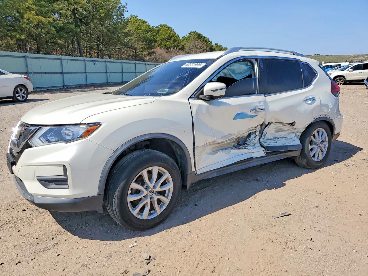 JN8AT2MV9KW374284 · 2019 NISSAN ROGUE S