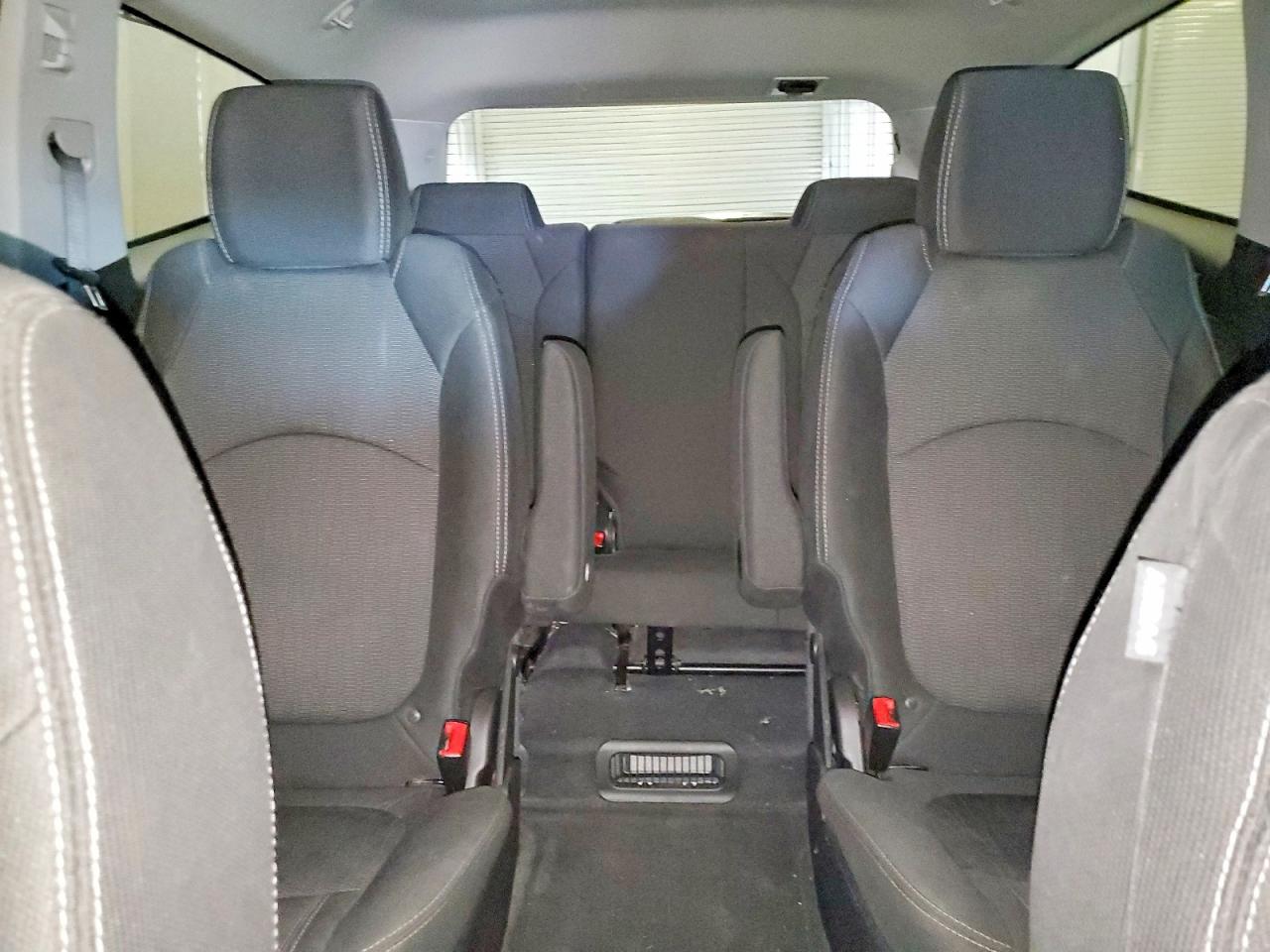 1GNKVHKD4HJ220666 · 2017 CHEVROLET TRAVERSE · 10/13