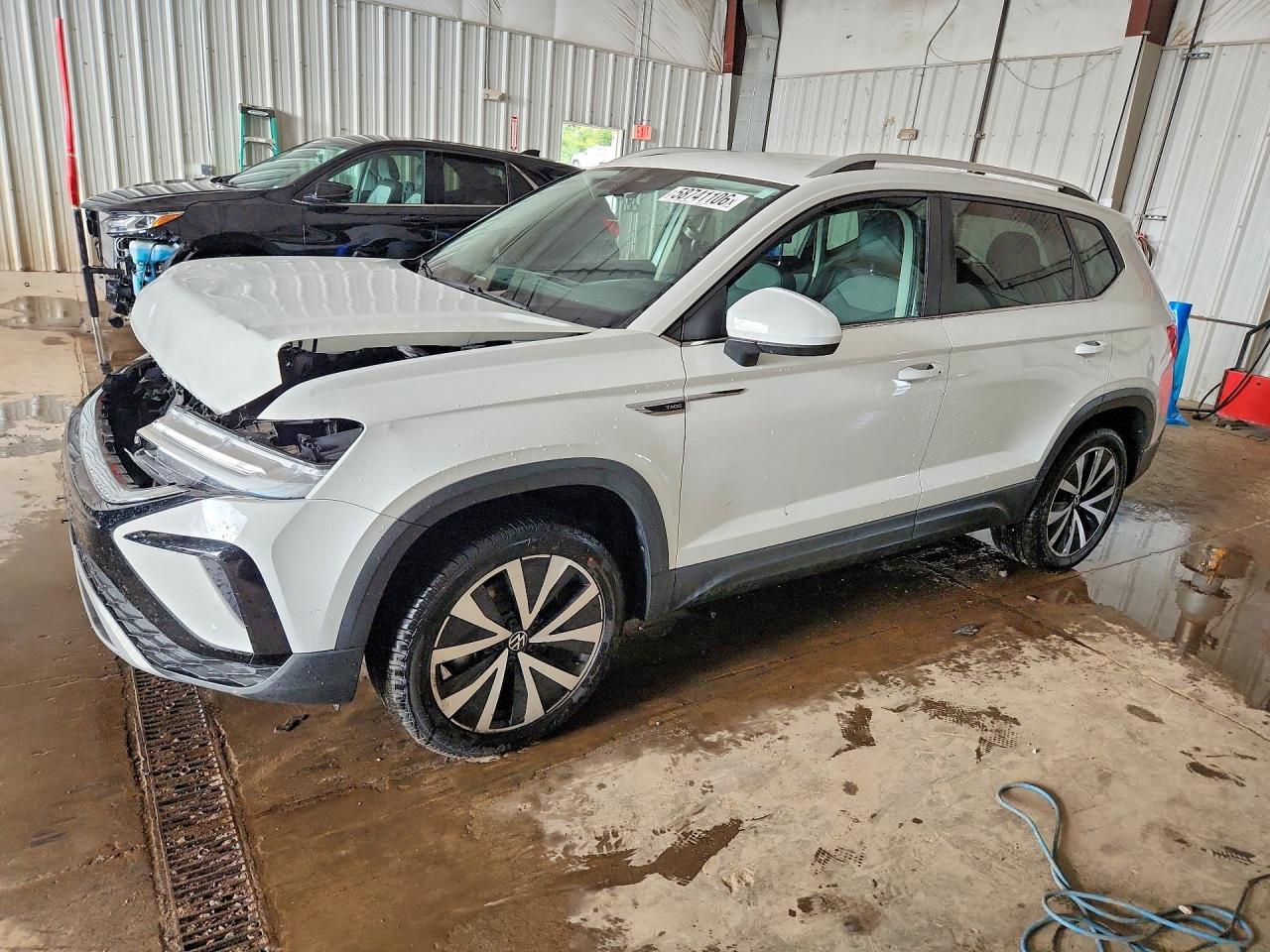3VVYX7B2XNM023104 · 2022 VOLKSWAGEN TAOS