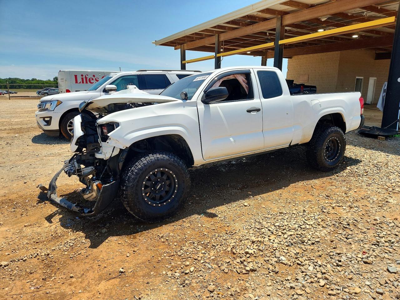 5TFRX5GN4GX065517 · 2016 TOYOTA TACOMA