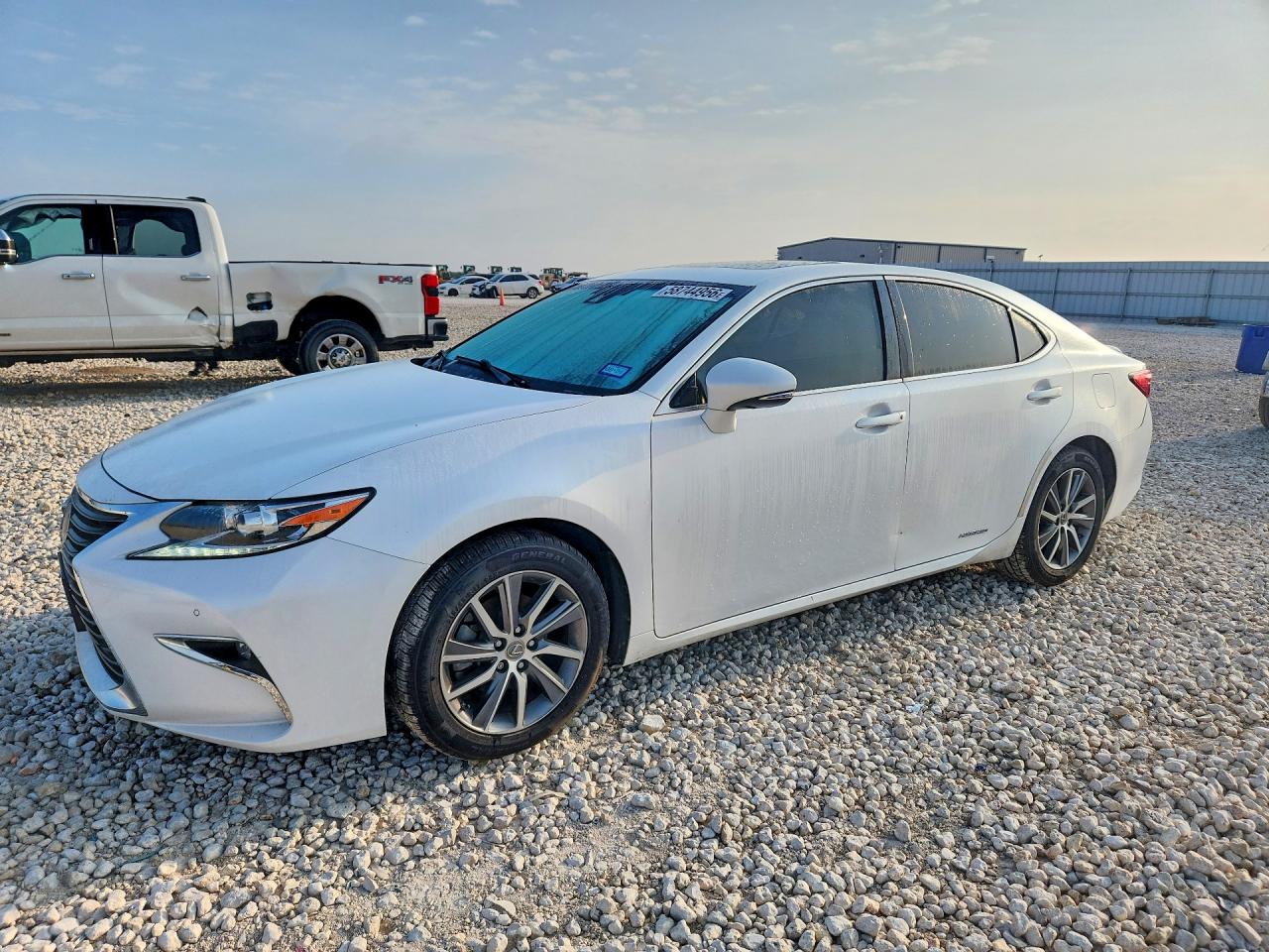 JTHBW1GG6G2119412 · 2016 LEXUS ES
