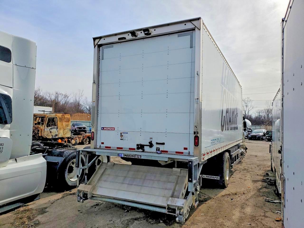 3BPPHL6X7NF594916 · 2022 PETERBILT 220 · 4/10