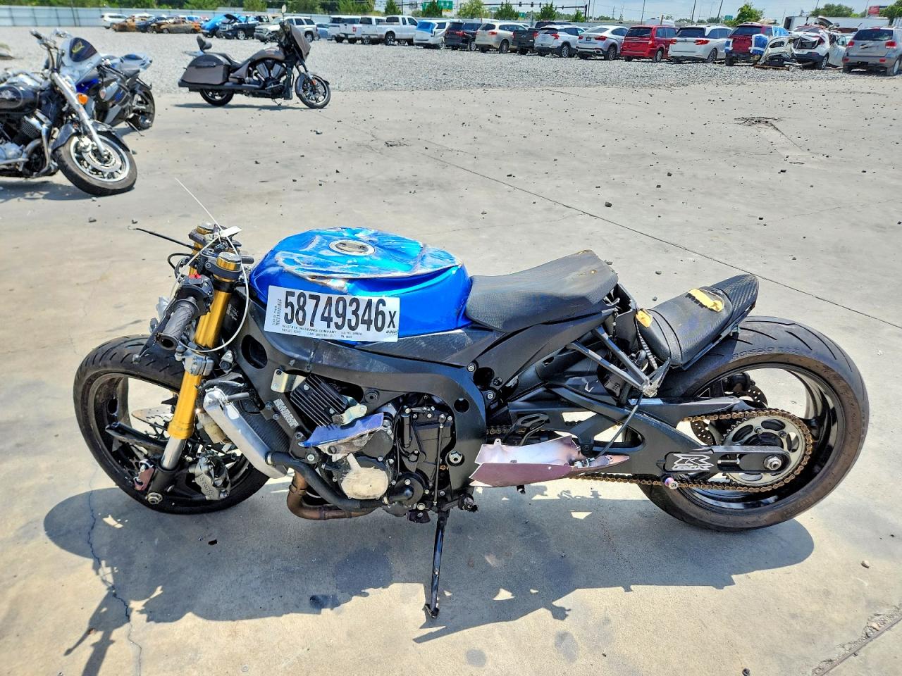 JS1GR7MAXM7100369 · 2021 SUZUKI GSX-R750 · 3/8